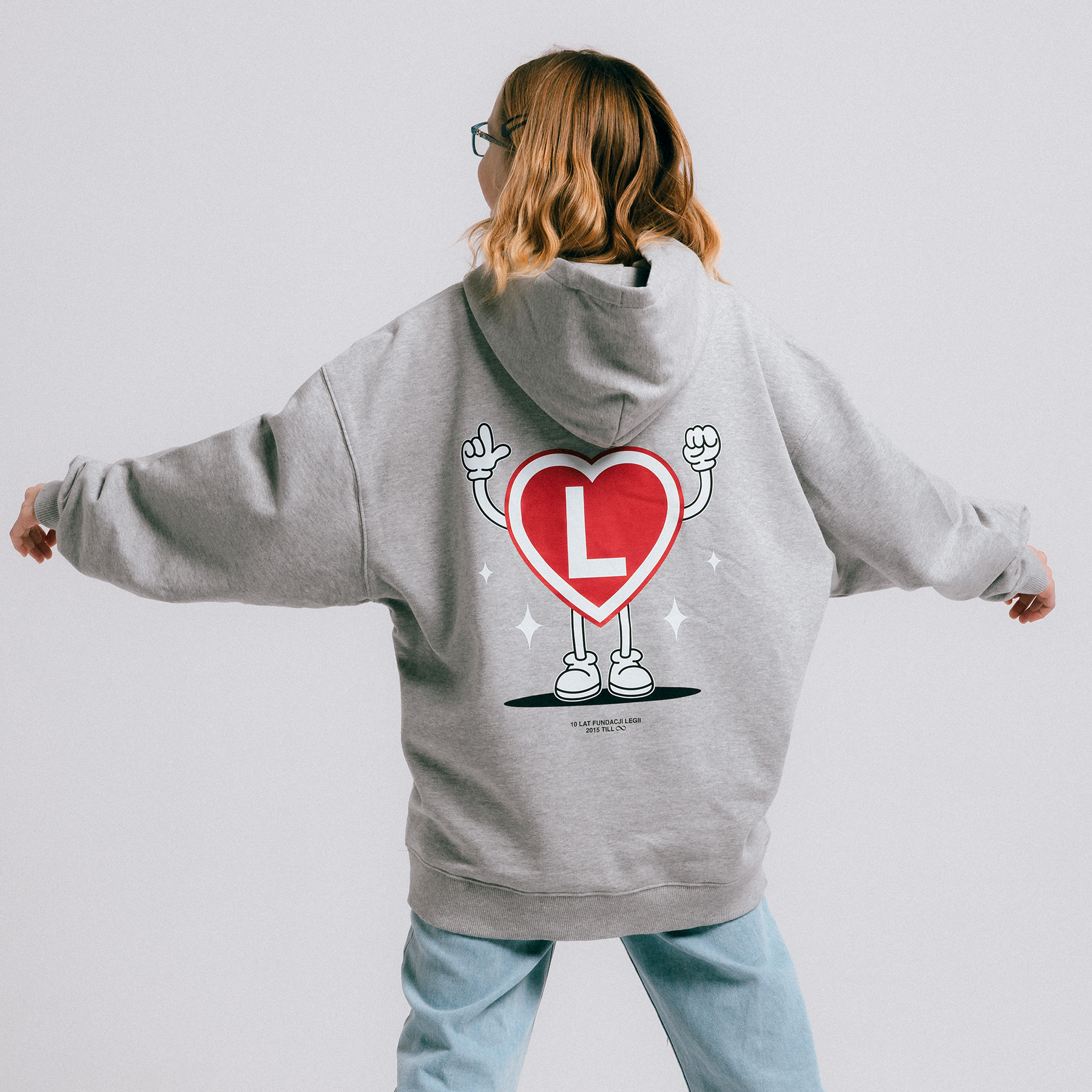 Szara bluza Fundacji Legii