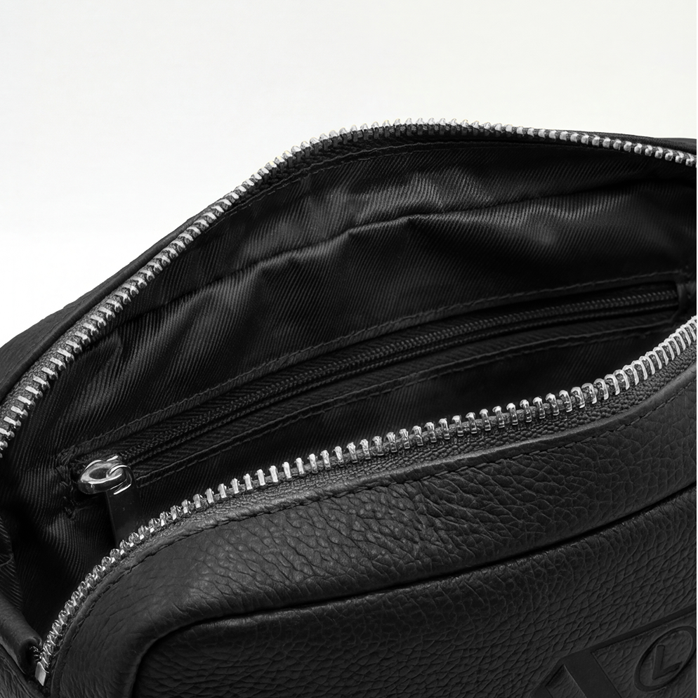 Czarna skórzana kosmetyczka Legia Warszawa